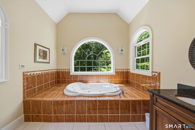 19 Woodcock Lane, South Windsor, CT 06074