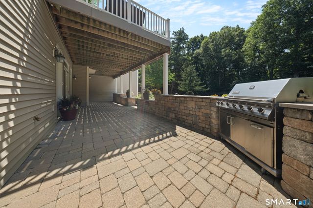 19 Woodcock Lane, South Windsor, CT 06074