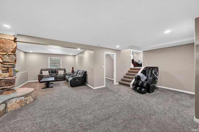 20911 Roycroft Drive, South Bend, IN 46614