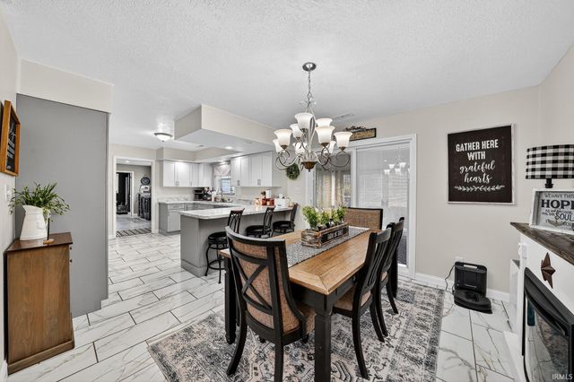 20911 Roycroft Drive, South Bend, IN 46614