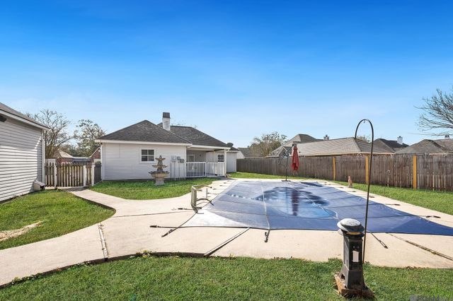 9169 Jordan Dr, Denham Springs, LA 70726