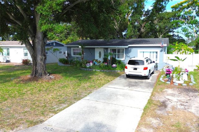 8370 52ND WAY N, Pinellas Park, FL 33781