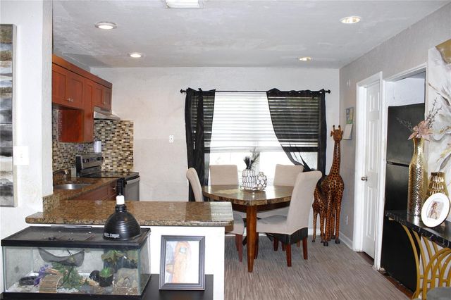 8370 52ND WAY N, Pinellas Park, FL 33781