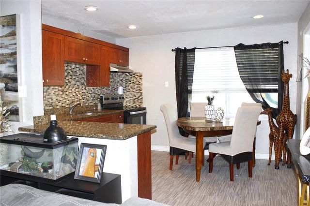 8370 52ND WAY N, Pinellas Park, FL 33781