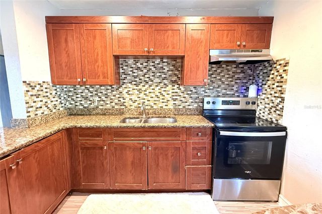 8370 52ND WAY N, Pinellas Park, FL 33781