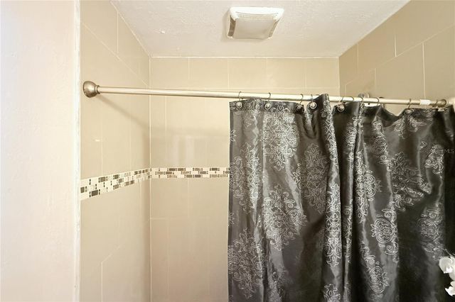 8370 52ND WAY N, Pinellas Park, FL 33781