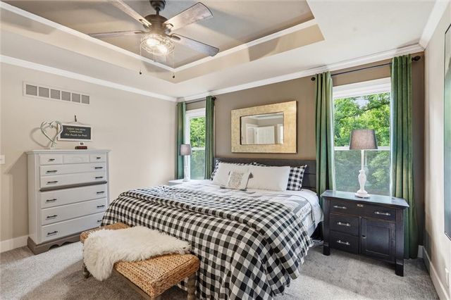 1380 W Prairie Court, Olathe, KS 66061