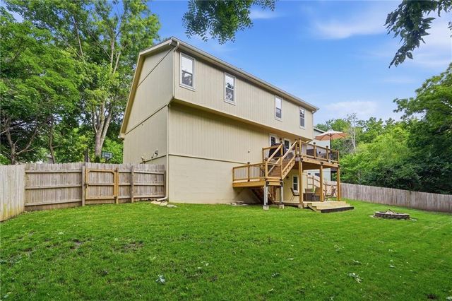 1380 W Prairie Court, Olathe, KS 66061