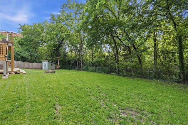 1380 W Prairie Court, Olathe, KS 66061