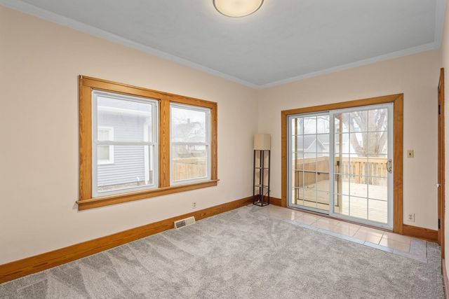 2327 6th Street, Moline, IL 61265