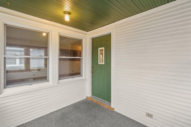 2327 6th Street, Moline, IL 61265