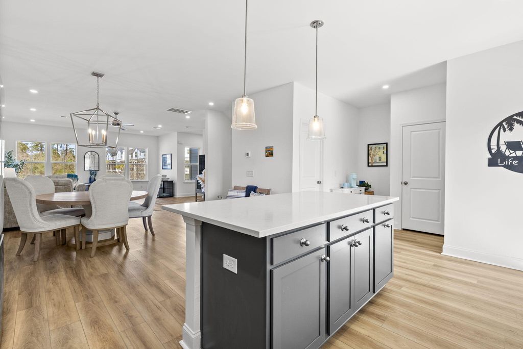 Image 25 of property listing at 635 N Laurel Street, Summerville, SC 29483