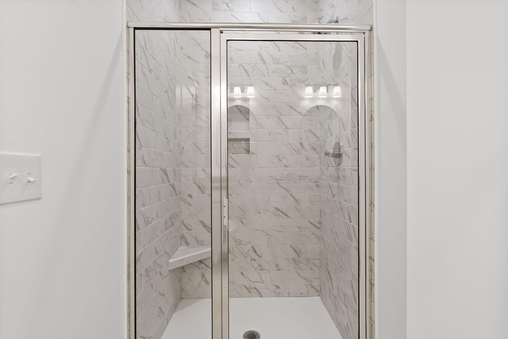 Image 38 of property listing at 635 N Laurel Street, Summerville, SC 29483