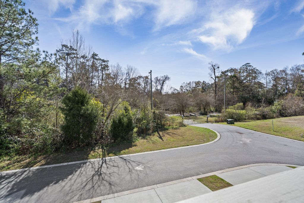 Image 46 of property listing at 635 N Laurel Street, Summerville, SC 29483