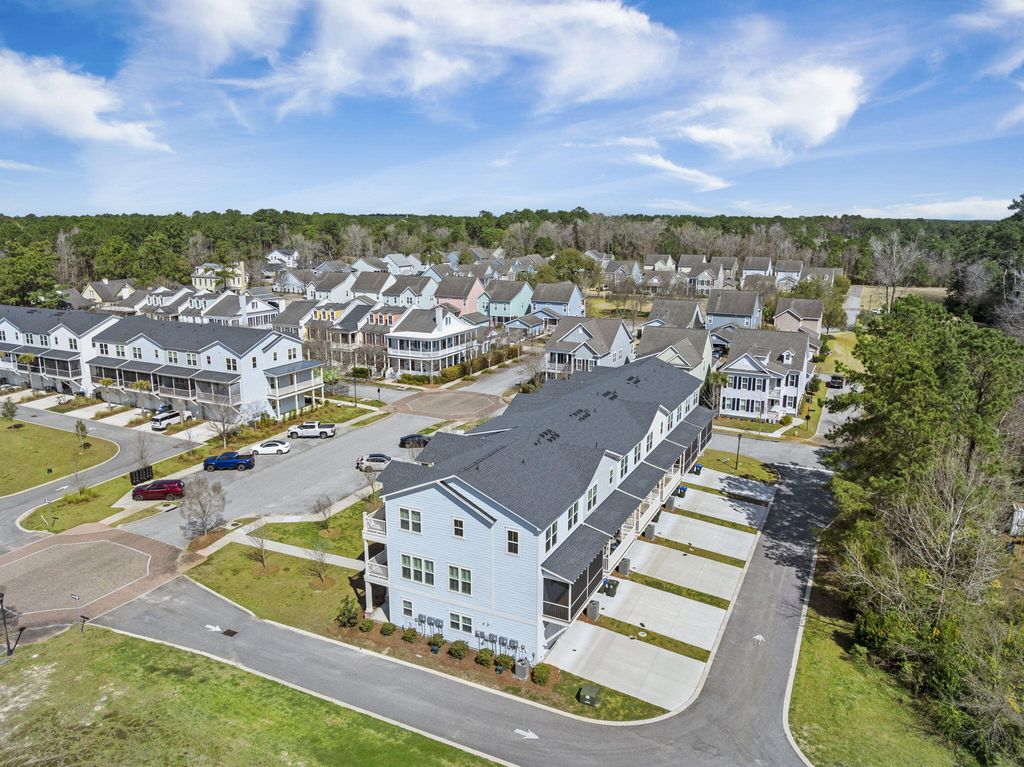 Image 53 of property listing at 635 N Laurel Street, Summerville, SC 29483