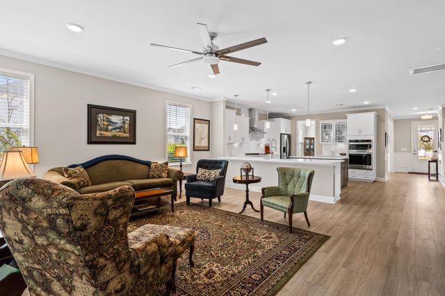 216 Symphony Avenue, Summerville, SC 29486