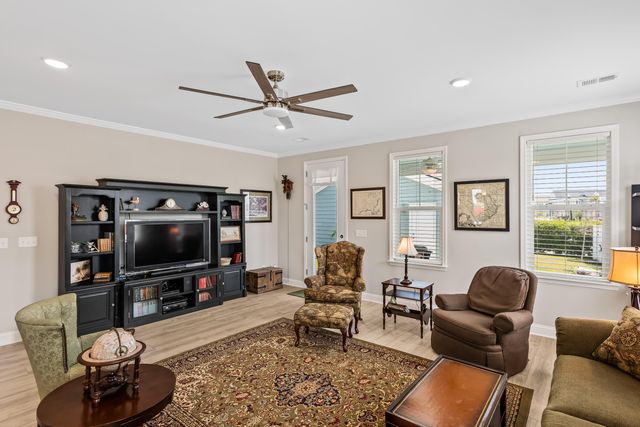 216 Symphony Avenue, Summerville, SC 29486