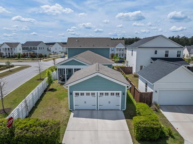216 Symphony Avenue, Summerville, SC 29486