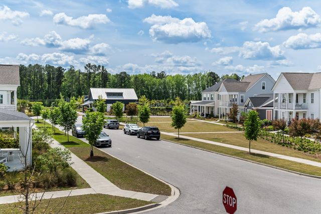 216 Symphony Avenue, Summerville, SC 29486