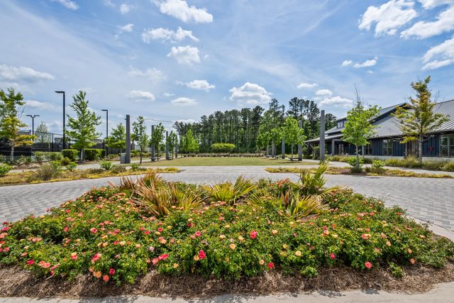 216 Symphony Avenue, Summerville, SC 29486