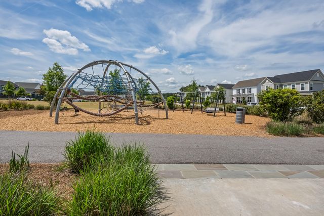216 Symphony Avenue, Summerville, SC 29486
