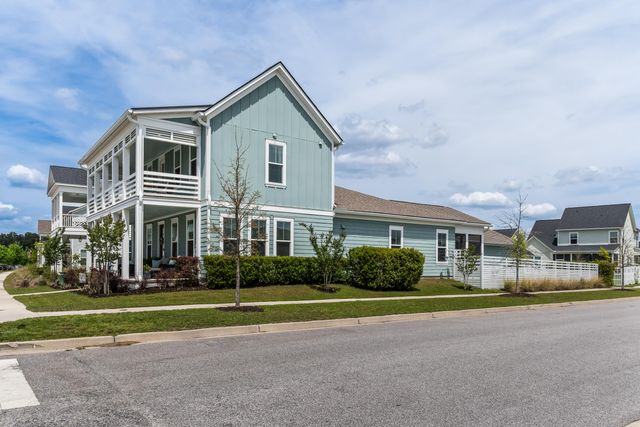 216 Symphony Avenue, Summerville, SC 29486