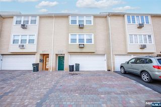 186 Park Street, East Orange, NJ 07017