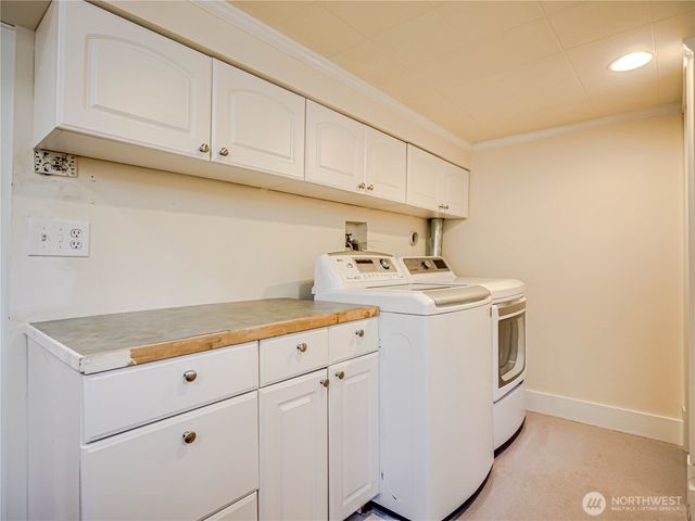 4026 Burke Avenue N, Seattle, WA 98103
