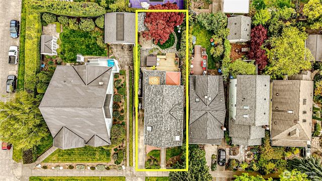 4026 Burke Avenue N, Seattle, WA 98103