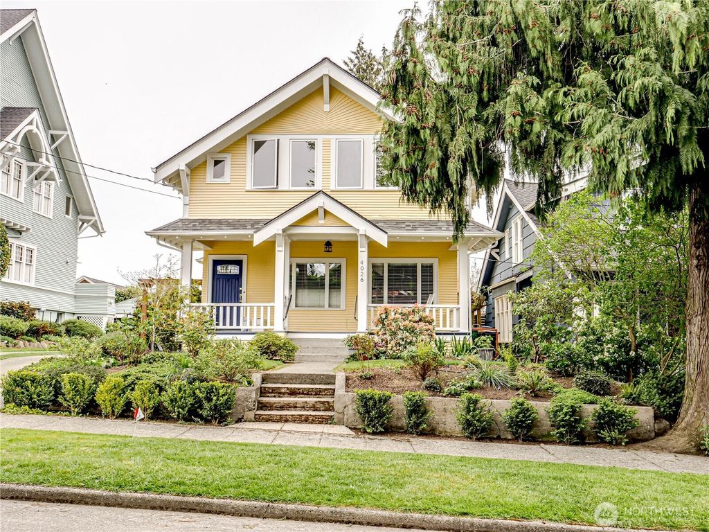 4026 Burke Avenue N, Seattle, WA 98103