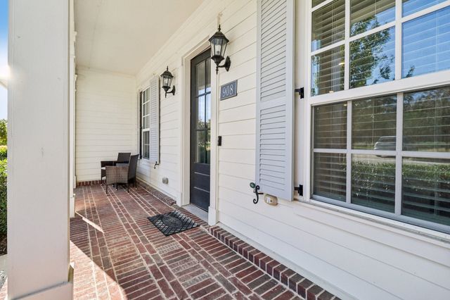 908 Redbrick Lane, Northlake, TX 76247