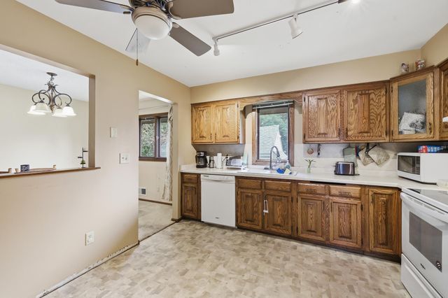 2028 Dotte Drive, White Bear Lake, MN 55110