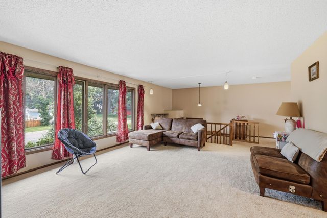 2028 Dotte Drive, White Bear Lake, MN 55110