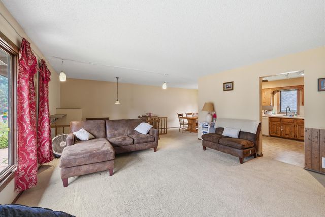 2028 Dotte Drive, White Bear Lake, MN 55110