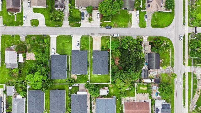 200 Marie Drive, West Palm Beach, FL 33415