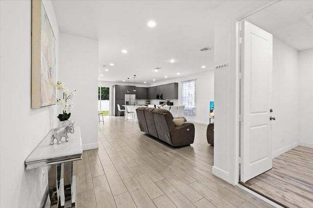 200 Marie Drive, West Palm Beach, FL 33415