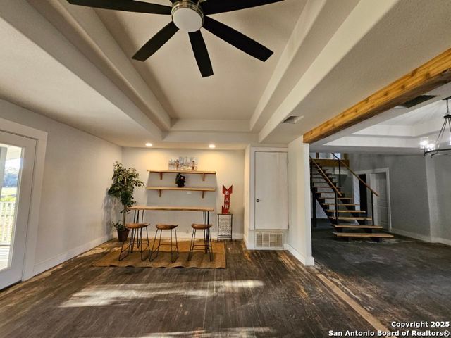 15285 skaggs, Atascosa, TX 78002