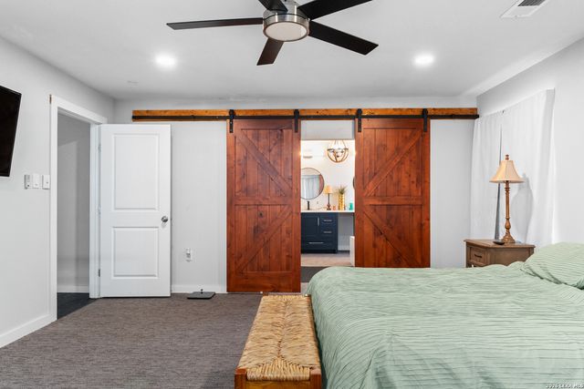 15285 skaggs, Atascosa, TX 78002