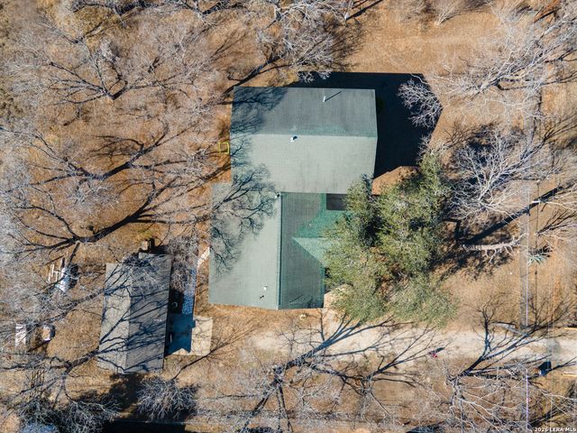 15285 skaggs, Atascosa, TX 78002