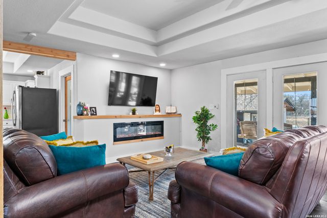 15285 skaggs, Atascosa, TX 78002