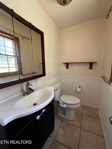 305 Grandeur Drive, Knoxville, TN 37920