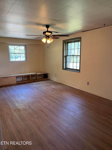 305 Grandeur Drive, Knoxville, TN 37920