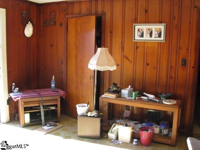 1929 Dewberry Road, Spartanburg, SC 29307