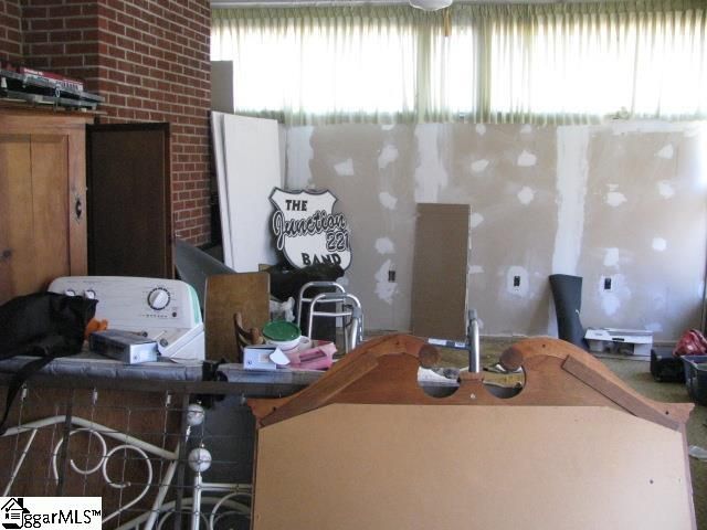 1929 Dewberry Road, Spartanburg, SC 29307