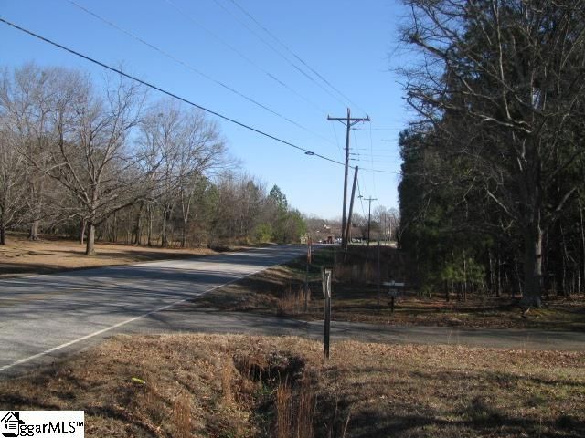1929 Dewberry Road, Spartanburg, SC 29307