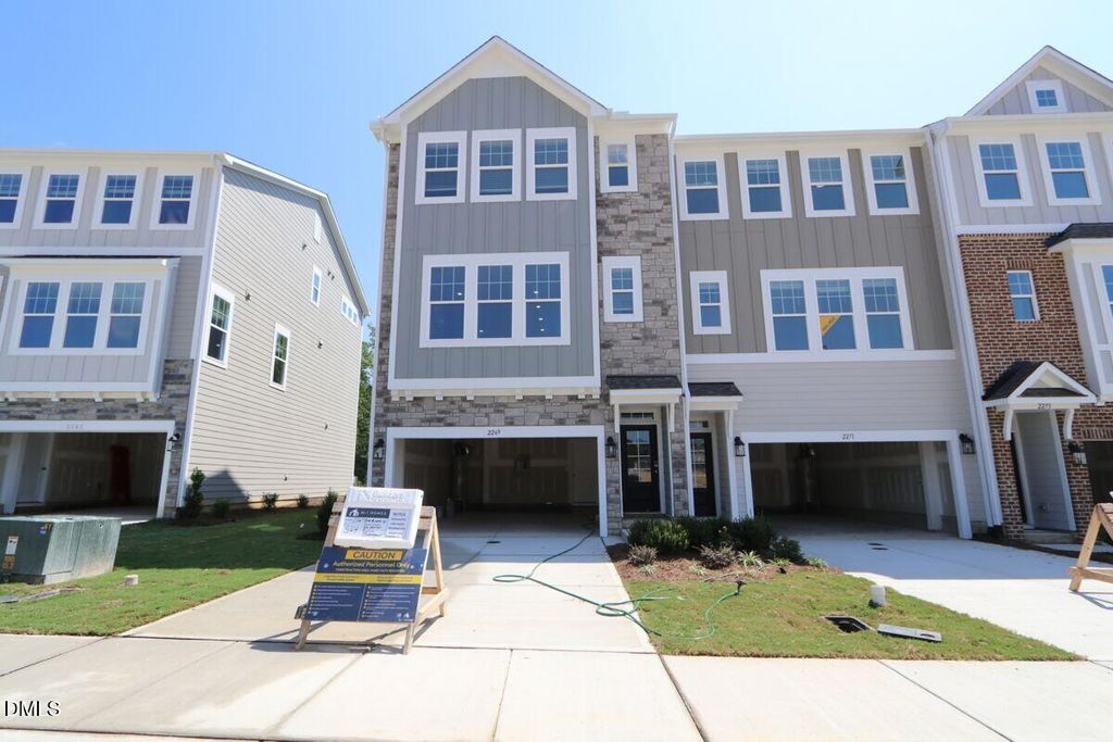 2257 Bay Minette Station, Apex, NC 27502