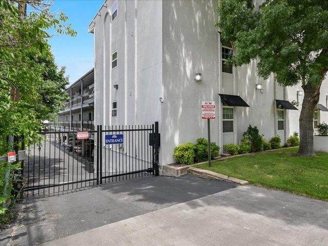 3110 Red River ST D-212, Austin, TX 78705