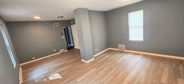909 E Lake Street, Aurora, IL 60506