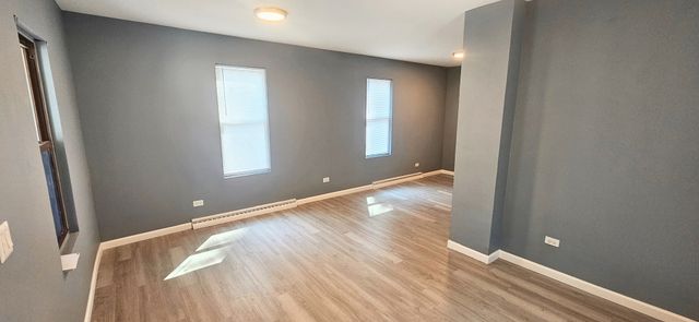909 E Lake Street, Aurora, IL 60506