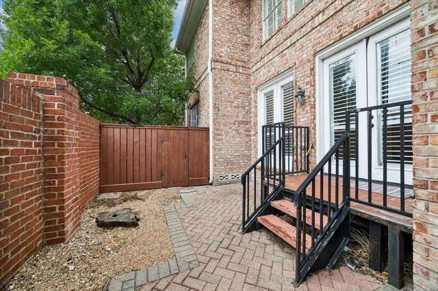 1933 Woodbury Street A, Houston, TX 77030
